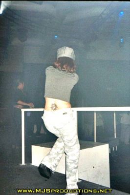 Girl_Breakdancer.jpg
